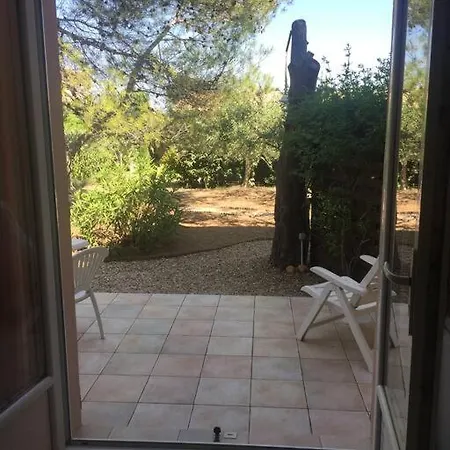 Anduze Les Lauriers Au 