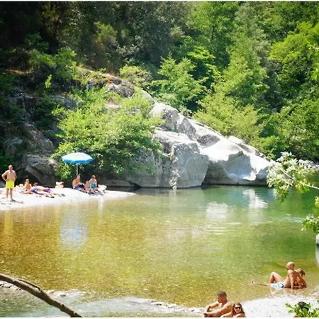 Anduze Les Lauriers Au 