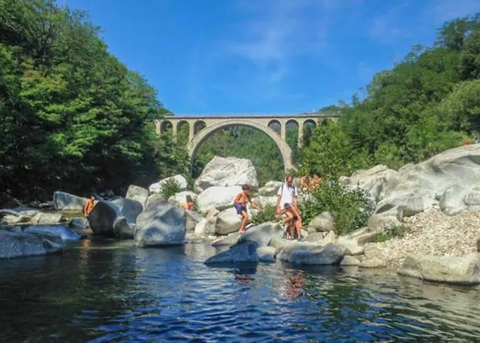 Anduze Les Lauriers Au 