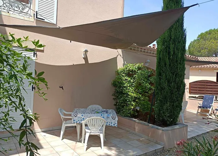 Anduze Les Lauriers Au 